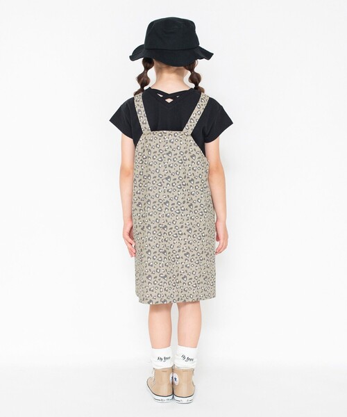 BRANSHES（ブランシェス）の「【プチプラ】ツイル総柄プリントジャンパースカート（ジャンパースカート・キッズ・ブラック/ベージュ/オフホワイト・90/100/110/120/130）」の5枚目の写真