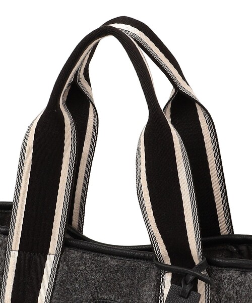 folna（フォルナ）の「【SHIPS any別注】Folna: ライン ハンドル リバーシブル トート バッグ（トートバッグ・レディース・ブラウン/ネイビー/チャコールグレー・ONE SIZE）」の17枚目の写真
