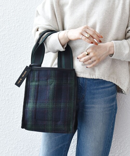 folna（フォルナ）の「【SHIPS any別注】Folna: ライン ハンドル リバーシブル トート バッグ（トートバッグ・レディース・ブラウン/ネイビー/チャコールグレー・ONE SIZE）」の10枚目の写真