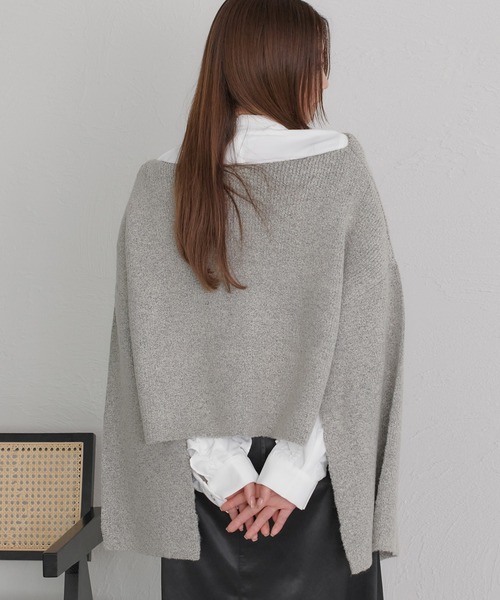 soie by apres jour mignon(ソワバイアプレジュールミニョン)の「【soie by apres jour mignon】袖スリットブークレニットポンチョ【ZOZOTOWN限定アイテム】(ニット/セーター・レディース・レッド/グレー/アイボリー/ブラック・フリー)」の8枚目の写真