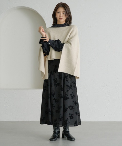 soie by apres jour mignon(ソワバイアプレジュールミニョン)の「【soie by apres jour mignon】袖スリットブークレニットポンチョ【ZOZOTOWN限定アイテム】(ニット/セーター・レディース・レッド/グレー/アイボリー/ブラック・フリー)」の20枚目の写真