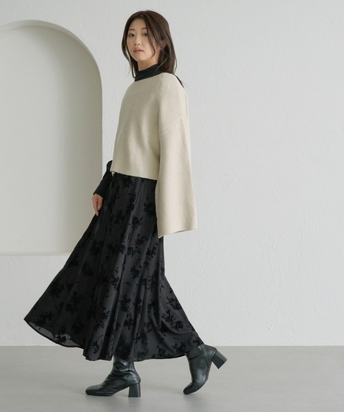 soie by apres jour mignon(ソワバイアプレジュールミニョン)の「【soie by apres jour mignon】袖スリットブークレニットポンチョ【ZOZOTOWN限定アイテム】(ニット/セーター・レディース・レッド/グレー/アイボリー/ブラック・フリー)」の22枚目の写真