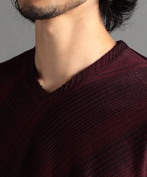 HIDEAWAYS NICOLE（ハイダウェイニコル）の「ブリスターチェックＪＱＶネックプルオーバー（Tシャツ/カットソー・メンズ・ブラック×ホワイト/ホワイト×ライトグレー/ホワイト×ブラック/ボルドー・LARGE/MEDIUM/X-LARGE）」の10枚目の写真