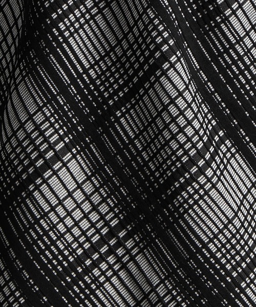 HIDEAWAYS NICOLE（ハイダウェイニコル）の「ブリスターチェックＪＱＶネックプルオーバー（Tシャツ/カットソー・メンズ・ブラック×ホワイト/ホワイト×ライトグレー/ホワイト×ブラック/ボルドー・LARGE/MEDIUM/X-LARGE）」の5枚目の写真