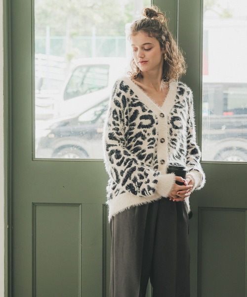 coca（coca）（コカ）の「シャギーレオパードカーディガン（カーディガン/ボレロ・レディース・チャコール/アイボリー・ONE SIZE）」の7枚目の写真