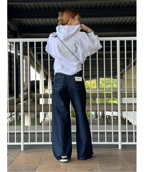 Levi's(リーバイス)の「【Levi's】プリントパーカー(パーカー・レディース・ホワイト・S/M)」の5枚目の写真