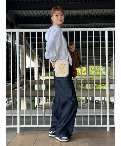 Levi's(リーバイス)の「【Levi's】プリントパーカー(パーカー・レディース・ホワイト・S/M)」の4枚目の写真