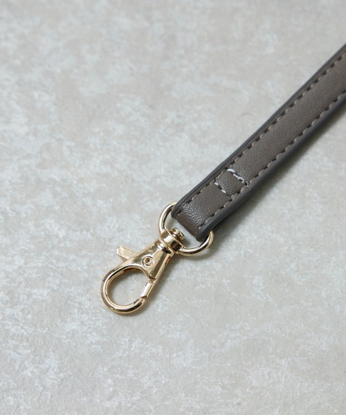 un dix cors（アンディコール）の「リバーシブルムートン風2WAYバッグ（ハンドバッグ・レディース・グレイッシュベージュ/オフホワイト・FREE）」の13枚目の写真