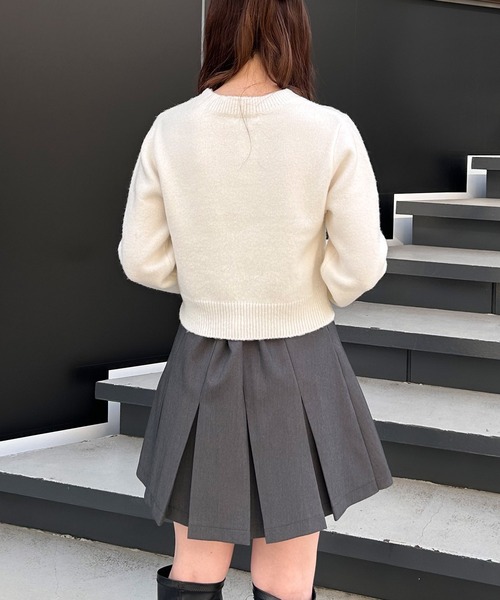 INGNI(イング)の「ショート丈もちもちハートロゴニット(ニット/セーター・レディース・ホワイト×ネイビー/ブラック×ホワイト・M)」の4枚目の写真