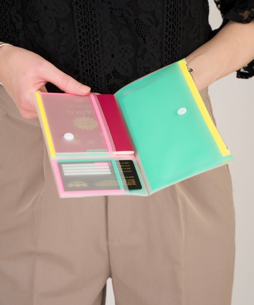 lightree（ライツリー）の「【lightree/ライツリー】トラベルウォレット　パスポートケース　TRAVEL WALLET（パスポートケース・レディース・オレンジ/グリーン・FREE）」の12枚目の写真