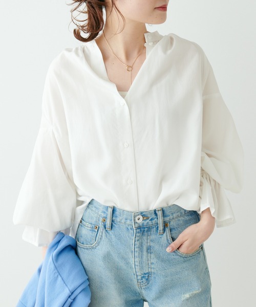 PUAL CE CIN（ピュアルセシン）の「【Du noir】袖フレアバンドカラーブラウス（シャツ/ブラウス・レディース・オフホワイト/ブルー・FREE）」の3枚目の写真