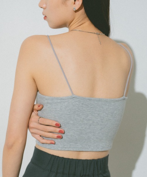 VANNIE U（ヴァニーユー）の「カップ付きクロップドリブキャミソール（キャミソール・レディース・ピンク/ライトグレー/ホワイト/ブラック・FREE）」の4枚目の写真