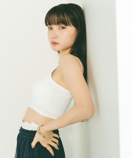 VANNIE U（ヴァニーユー）の「カップ付きクロップドリブキャミソール（キャミソール・レディース・ピンク/ライトグレー/ホワイト/ブラック・FREE）」の9枚目の写真