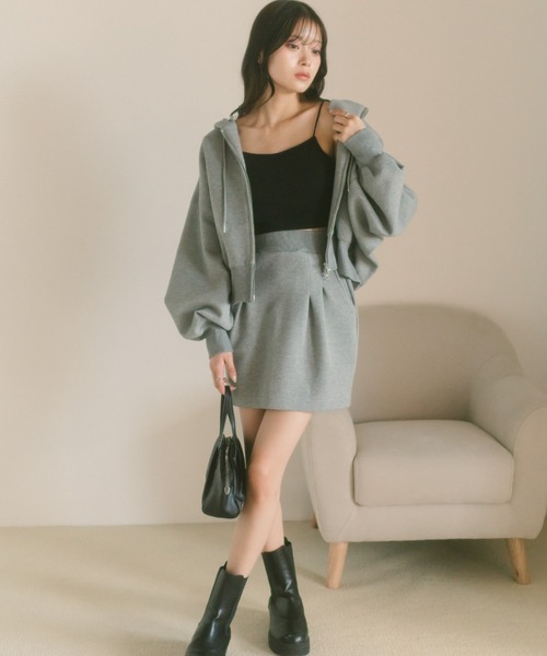 カップ付きクロップドリブキャミソール（キャミソール）｜VANNIE U