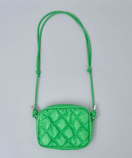 coen(コーエン)の「レザーライクキルティングミニショルダーY(ショルダーバッグ・レディース・ブラック/ケリーグリーン/オフホワイト/シルバー・FREE)」の3枚目の写真