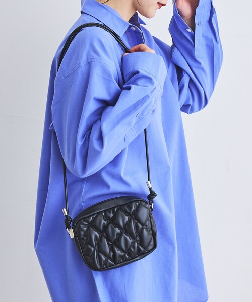 coen(コーエン)の「レザーライクキルティングミニショルダーY(ショルダーバッグ・レディース・ブラック/ケリーグリーン/オフホワイト/シルバー・FREE)」の2枚目の写真
