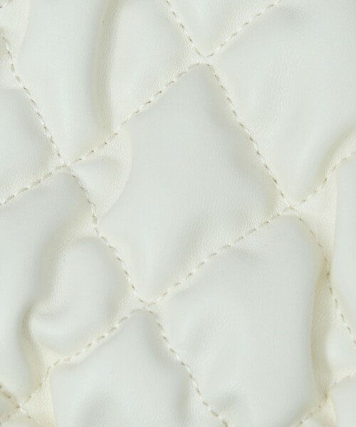 coen(コーエン)の「レザーライクキルティングミニショルダーY(ショルダーバッグ・レディース・ブラック/ケリーグリーン/オフホワイト/シルバー・FREE)」の10枚目の写真