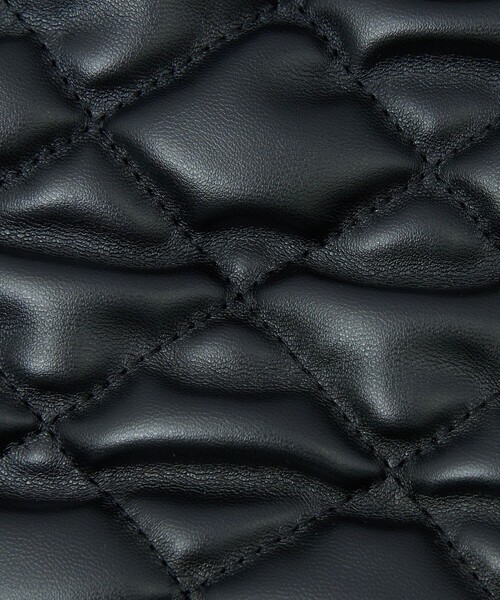 coen(コーエン)の「レザーライクキルティングミニショルダーY(ショルダーバッグ・レディース・ブラック/ケリーグリーン/オフホワイト/シルバー・FREE)」の15枚目の写真