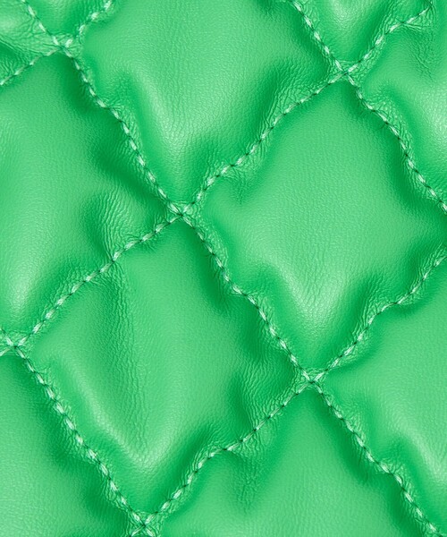 coen(コーエン)の「レザーライクキルティングミニショルダーY(ショルダーバッグ・レディース・ブラック/ケリーグリーン/オフホワイト/シルバー・FREE)」の16枚目の写真