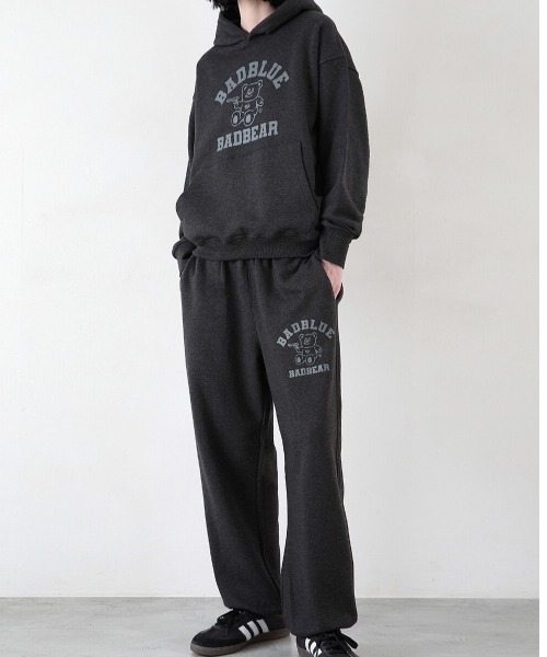 BadBlue（バッドブルー）の「BadBlue (バッドブルー) College Sweat Pants Charcoal（スウェットパンツ・レディース・チャコールグレー・フリー）」の6枚目の写真