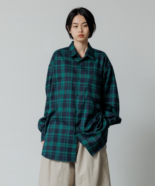 ADAM ET ROPE'(アダムエロペ)の「【WEB限定】スーパールーズシルエット ビッグブロックチェック シャツ / ユニセックス(シャツ/ブラウス・メンズ・グリーン系その他/ホワイト系その他/レッド系その他・L/M)」の14枚目の写真