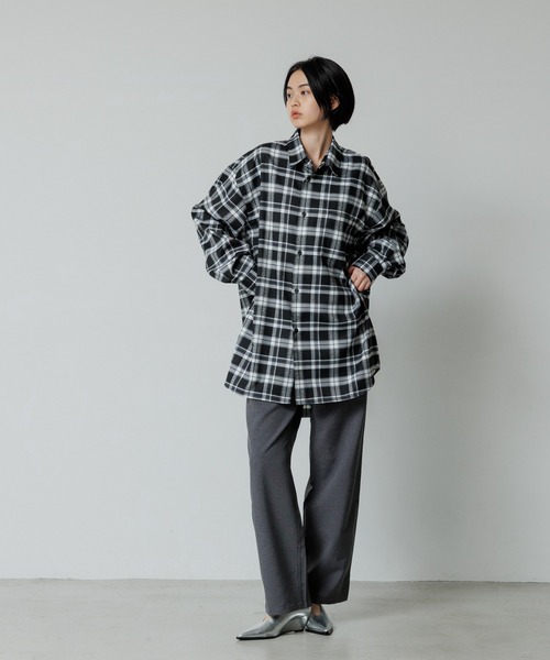 ADAM ET ROPE'(アダムエロペ)の「【WEB限定】スーパールーズシルエット ビッグブロックチェック シャツ / ユニセックス(シャツ/ブラウス・メンズ・グリーン系その他/ホワイト系その他/レッド系その他・L/M)」の21枚目の写真
