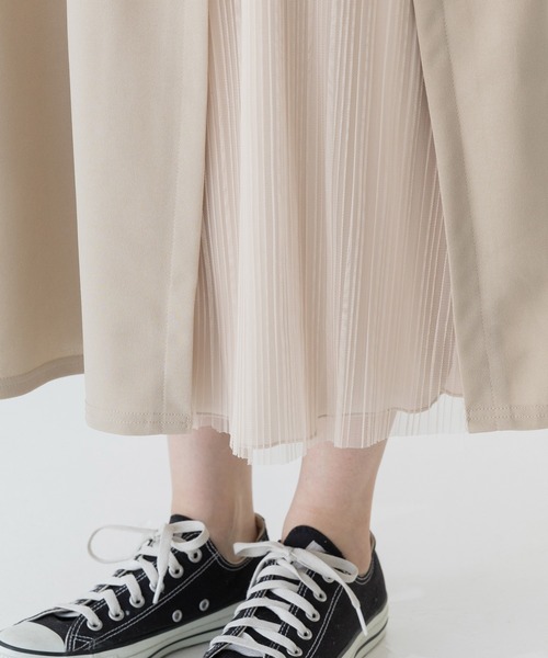 INCEDE(インシード)の「ボタンディテール プリーツ切り替えワンピース(ワンピース・レディース・ブラック/グレイッシュベージュ・M/L/LL/3L/4L)」の11枚目の写真