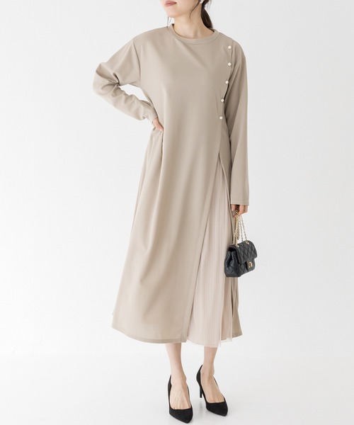 INCEDE(インシード)の「ボタンディテール プリーツ切り替えワンピース(ワンピース・レディース・ブラック/グレイッシュベージュ・M/L/LL/3L/4L)」の16枚目の写真