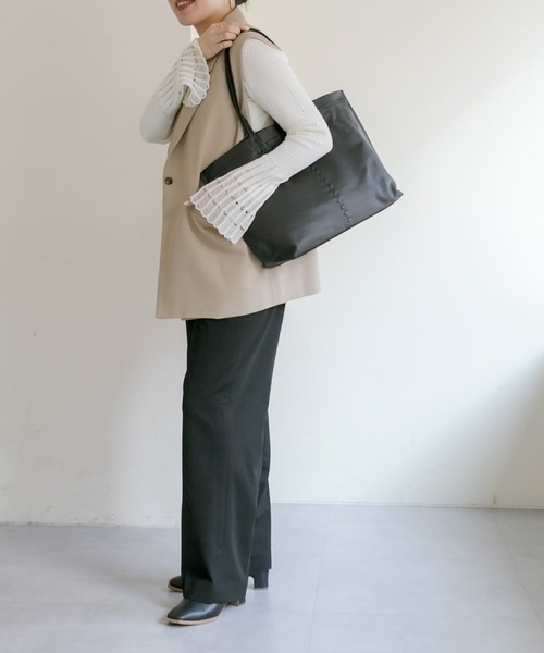 ear PAPILLONNER（イアパピヨネ）の「《春カラー/牛革/A4サイズ