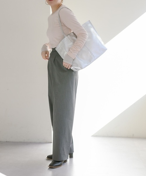 ひらり　牛革/A4サイズ対応センターポイントトートバッグL イアパピヨネ センターポイントトートバッグL《本革/A4サイズ対応/通勤に