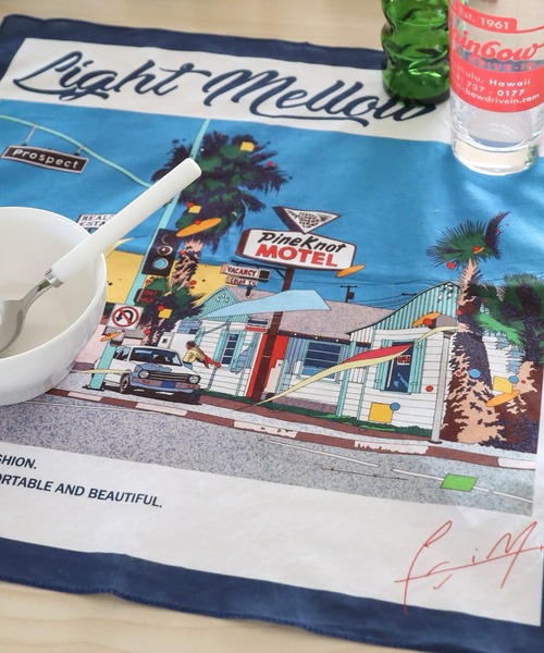 BAYFLOW（ベイフロー）の「【EIZIN SUZUKI×BAYFLOW】ハンカチ45×45cm（ハンカチ/ハンドタオル・レディース・ネイビー/ピンク/ブラック/オフホワイト・0）」の3枚目の写真