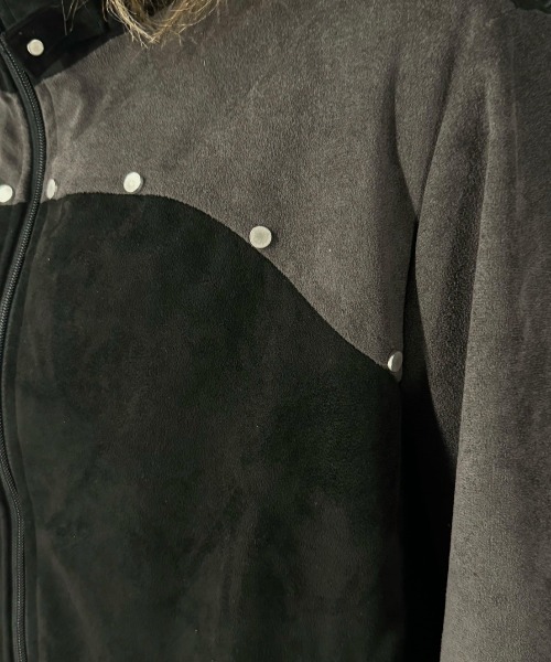 XU（エックスユー）の「ストリートファッション XU エックスユー rivet suede biker jacket スタッズ 長袖ジャケット トラックジャケット オーバーサイズ ジップジャケット 羽織り 韓国ファッション 韓国ストリート（ミリタリージャケット・メンズ・ブラック・ONE SIZE）」の9枚目の写真