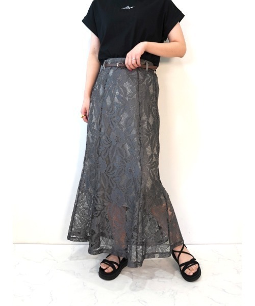CECIL McBEE（セシルマクビー）の「レースレイヤードマーメイドスカート（スカート・レディース・チャコールグレー/グレー/オフホワイト/ブラック/ライラック・MEDIUM）」の3枚目の写真