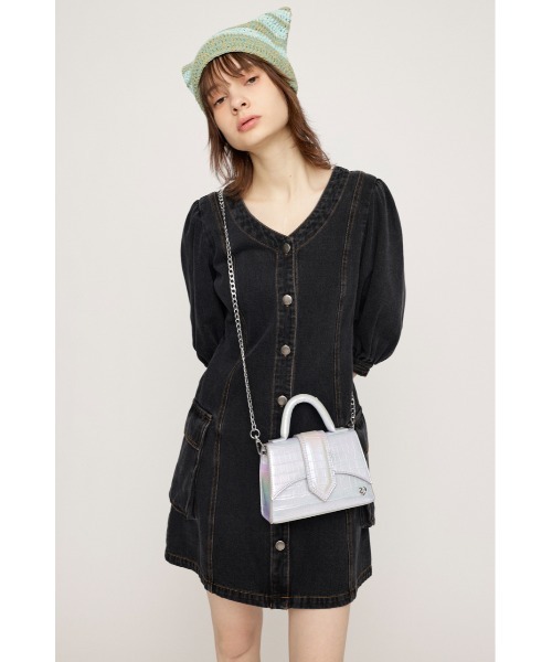 SLY(スライ)の「V NECK DENIM S/OP ヴイネック デニム ショート ワンピース(ワンピース・レディース・アイボリー/ブラック/ブルー・1/2)」の18枚目の写真