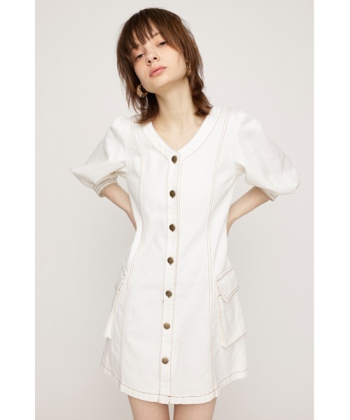 SLY(スライ)の「V NECK DENIM S/OP ヴイネック デニム ショート ワンピース(ワンピース・レディース・アイボリー/ブラック/ブルー・1/2)」の7枚目の写真