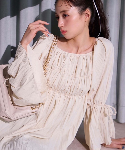 one after another NICE CLAUP（ワンアフターアナザーナイスクラップ）の「クリンクルチュニック（シャツ/ブラウス・レディース・ライトグレー/オフホワイト/ライトイエロー/ブラック・FREE）」の10枚目の写真