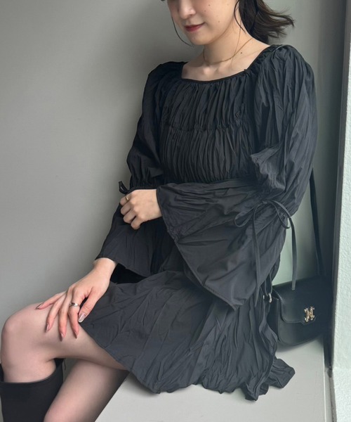 one after another NICE CLAUP（ワンアフターアナザーナイスクラップ）の「クリンクルチュニック（シャツ/ブラウス・レディース・ライトグレー/オフホワイト/ライトイエロー/ブラック・FREE）」の16枚目の写真