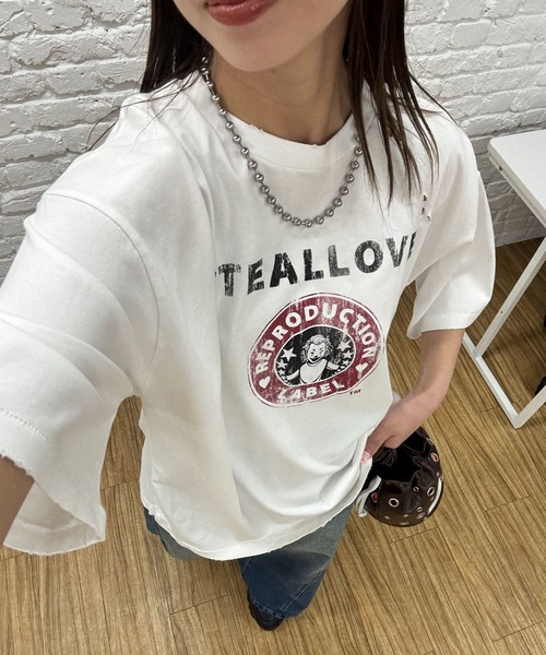 RePRODUCTION LABEL（リプロダクションレーベル）の「【ユニセックス】【RePRODUCTION LABEL / リプロダクションレーベル】アソートパウダー加工グラインダーグラフィックTシャツ（Tシャツ/カットソー・レディース・オフホワイト/ブルー/グレー/ホワイト系その他2/ブラック系その他/ブラック系その他3/ブラック/ブラック系その他2/グレー系その他/ホワイト/グリーン/レッド/ホワイト系その他/ホワイト系その他3/グレー系その他2・FREE）」の4枚目の写真