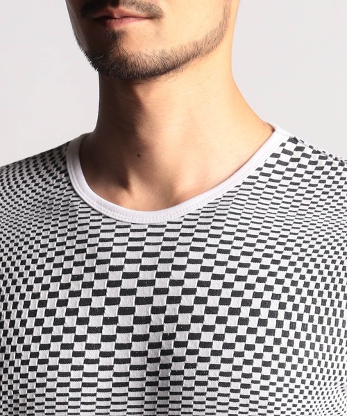 NICOLE CLUB FOR MEN（ニコルクラブフォーメン）の「ジオメトリック クルーネック半袖Ｔシャツ（Tシャツ/カットソー・メンズ・ピンク系/キナリ/ホワイト系/ブラック/オフホワイト・MEDIUM/LARGE/X-LARGE）」の7枚目の写真