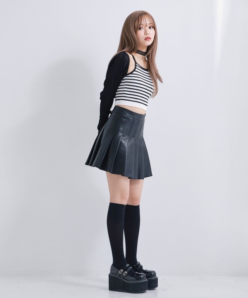Diable baiser(ディアブルベーゼ)の「厚底Wストラップパンプス(パンプス・レディース・ブラック/ブラック系その他/ホワイト・25.5cm/25cm/24.5cm/24cm/23.5cm/23cm/22.5cm)」の16枚目の写真