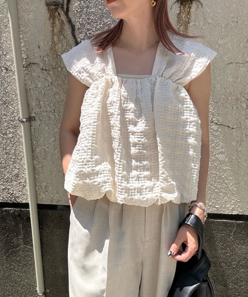 y/m by misato（イムバイミサト）の「チェックふくれジャガードトップス（その他トップス・レディース・ブラック/アイボリー・FREE）」の2枚目の写真