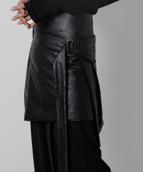 VEIN （ヴェイン）の「シンセティックレザー ラップスカートバッグ