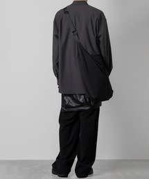 【美品】VEIN ヴェイン メンズ 巻きスカート型バッグ VEIN （ヴェイン）の「シンセティックレザー ラップスカートバッグ