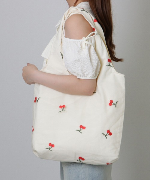 セール】シアー レイヤード 刺繍モチーフ付き ソフト ショルダー