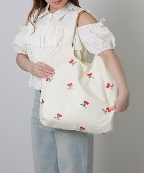 【Gentlewoman】Lace Ballerina Bag レース×ショルダー セール】シアー レイヤード 刺繍モチーフ付き ソフト ショルダー