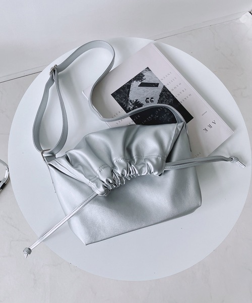 AS KNOW AS plus(アズノゥアズプラス)の「◎ニコラス 巾着 ショルダーバッグ(ショルダーバッグ・レディース・アイボリー/ブラック/シルバー・FREE)」の15枚目の写真