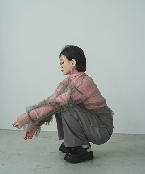 bohmal（ボマール）の「フリルキャンディースリーブシアープルオーバー（Tシャツ/カットソー・レディース・グレー/ブルー/ブラック/アイボリー・MEDIUM）」の22枚目の写真