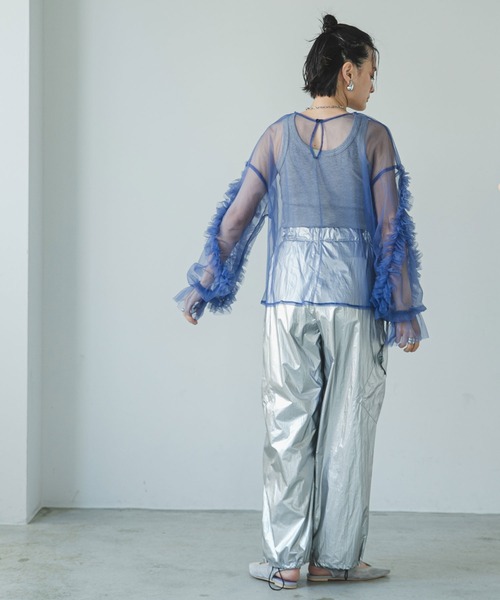 bohmal（ボマール）の「フリルキャンディースリーブシアープルオーバー（Tシャツ/カットソー・レディース・グレー/ブルー/ブラック/アイボリー・MEDIUM）」の17枚目の写真