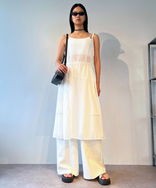 Solace（ソレイス）の「メタリックポイントサンダル（サンダル・レディース・シルバー/ブラック・LARGE/MEDIUM/SMALL）」の7枚目の写真