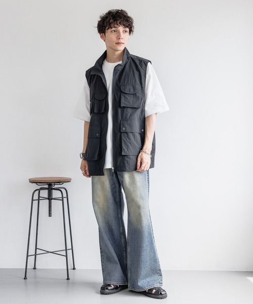 RAGEBLUE（レイジブルー）の「マルチポケット/ミリタリー/オーバーサイズナイロンベスト2（ベスト・メンズ・ブラック/グレー・LARGE/MEDIUM）」の4枚目の写真